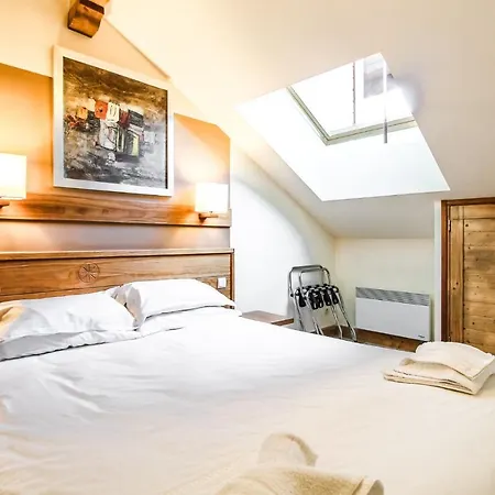 Private Penthouse 2-bed Apartment, In And Out In 5* Flaine