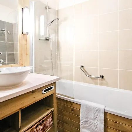 Private Penthouse 2-bed Apartment, In And Out In 5* Flaine