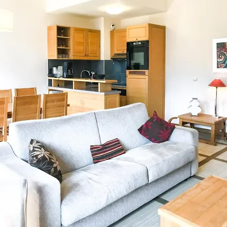 Private Penthouse 2-bed Apartment, In And Out In 5* Apartment